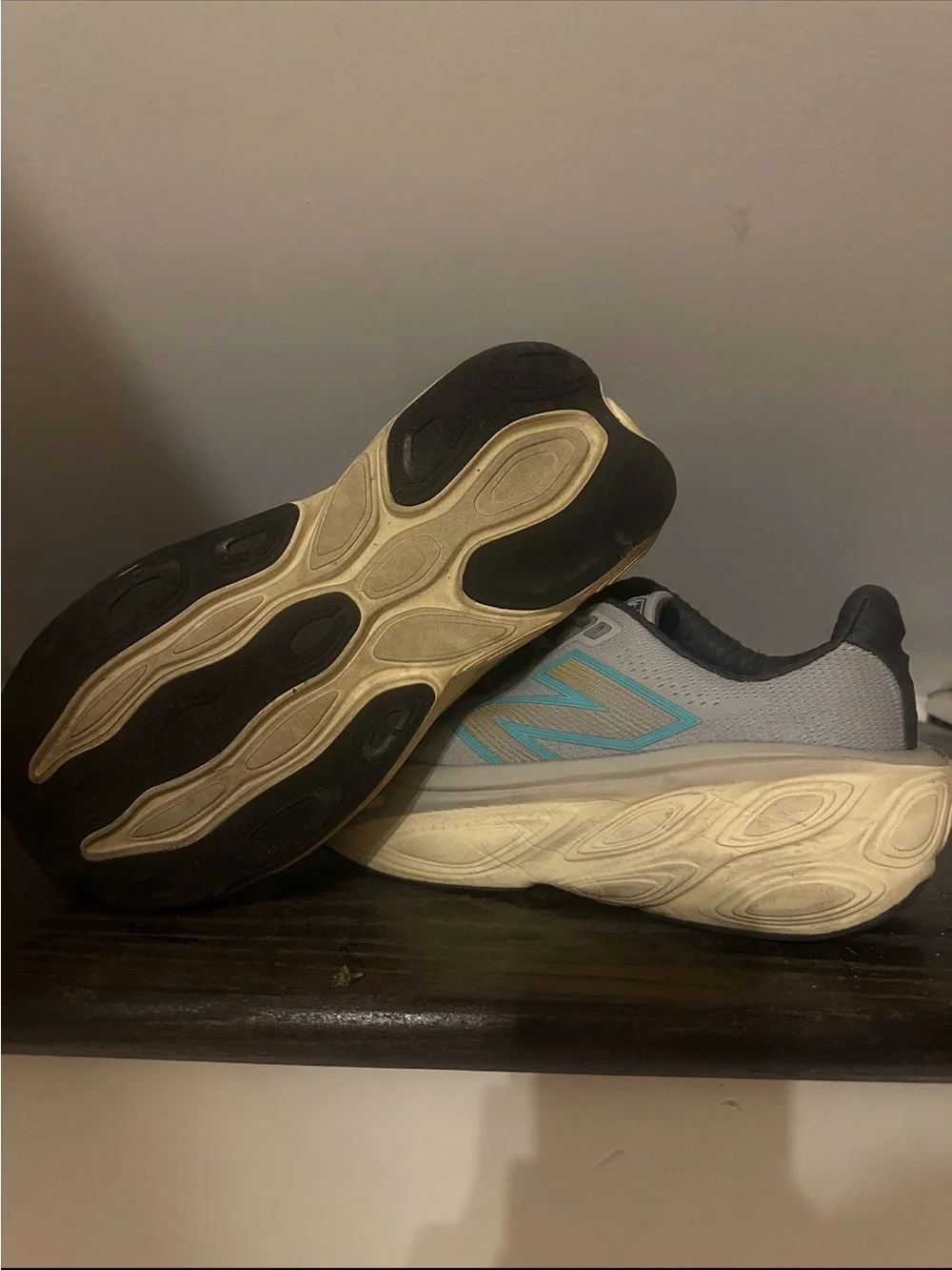 New Balance More V5